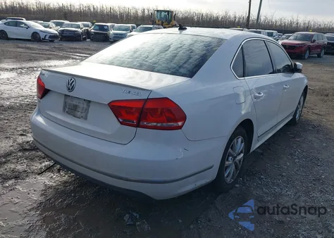 2013 Volkswagen Passat 2.0L Tdi Sel Premium z USA, uszkodzony, nr VIN 1VWCN7A30DC079624